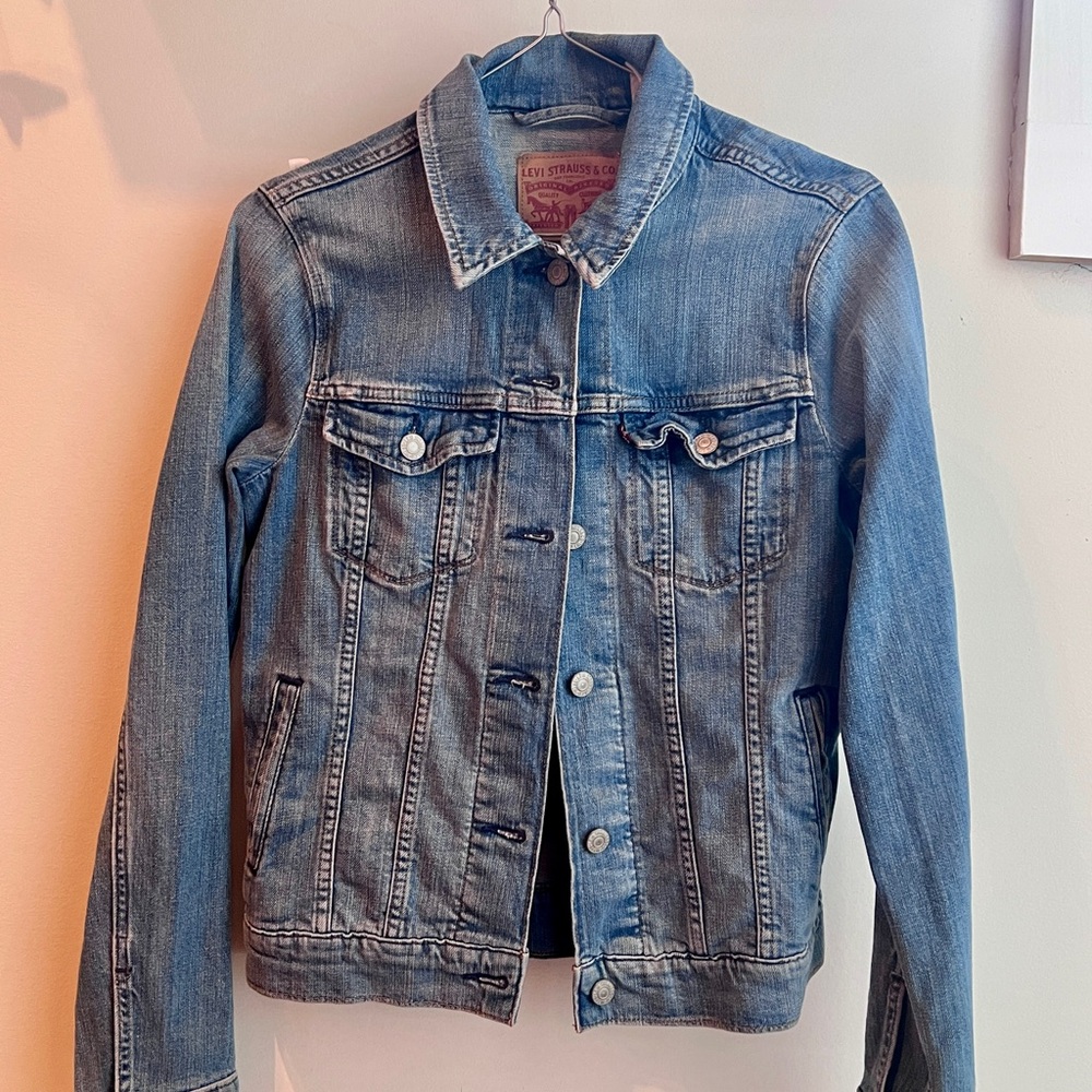 Levi's Women's Light Blue Jean Jacket